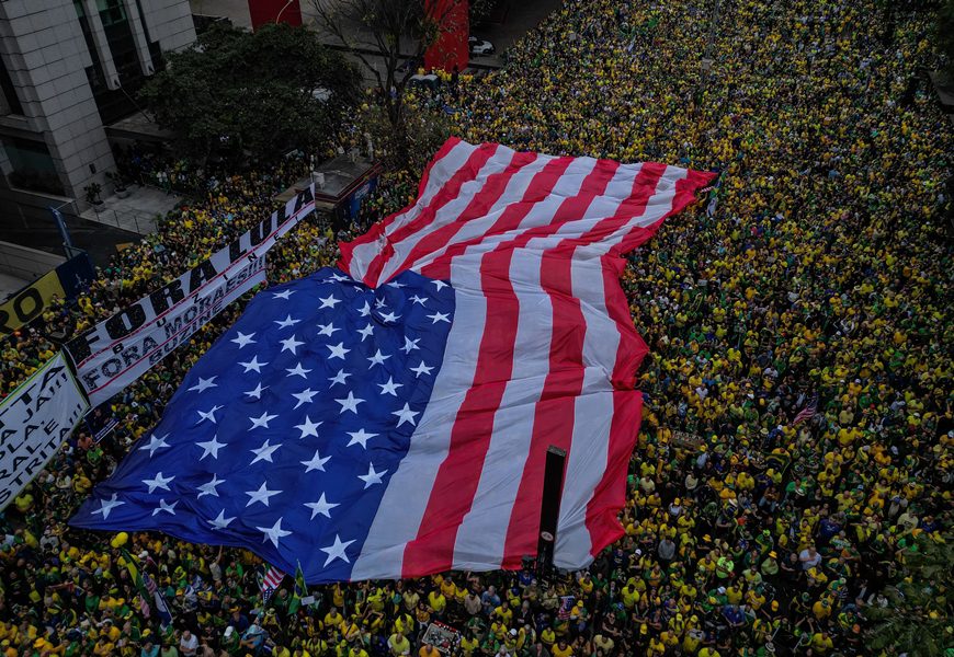 Bsandeira americana nelson almeida afp